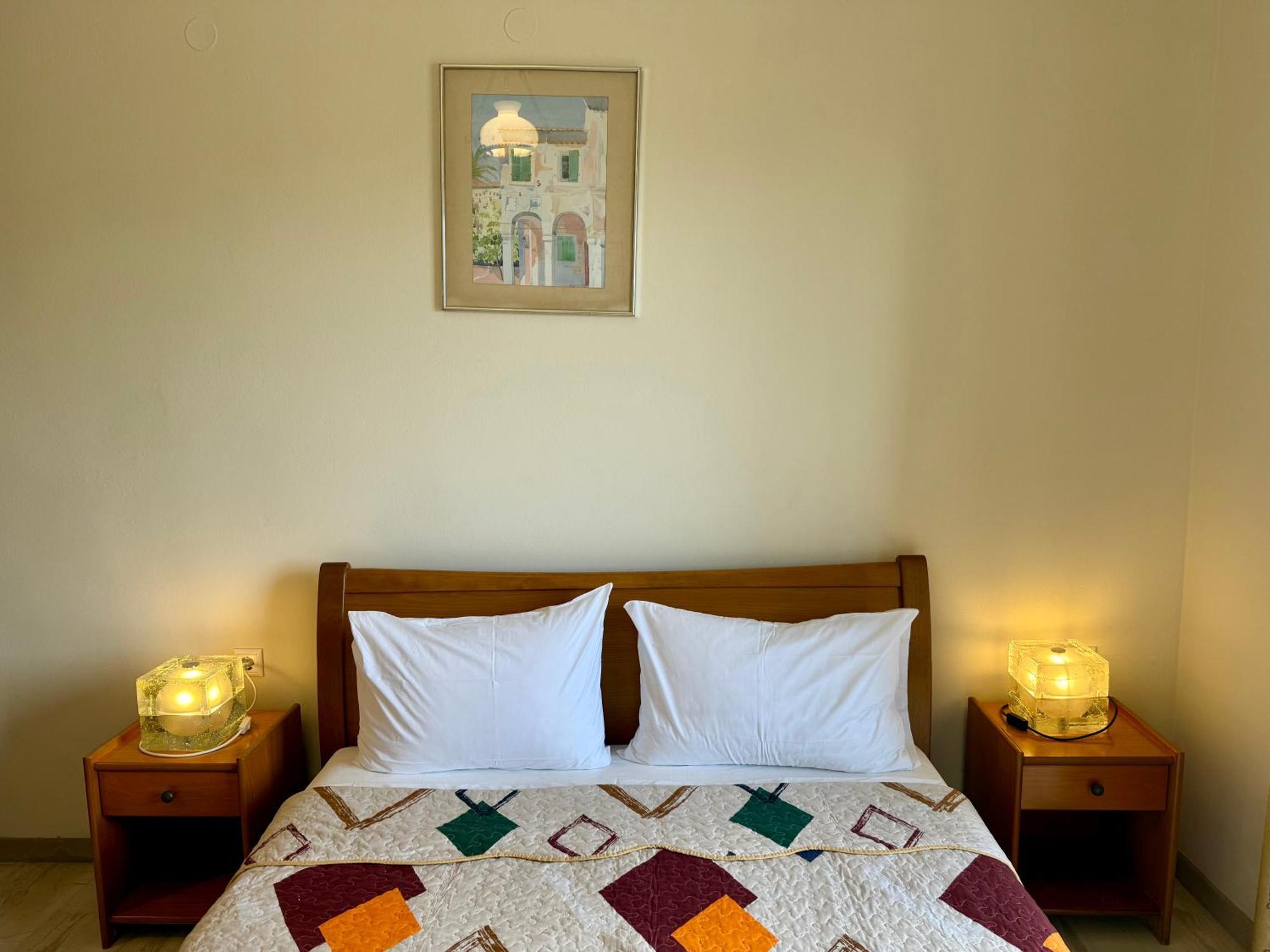Thomas Apartments Дасия Екстериор снимка