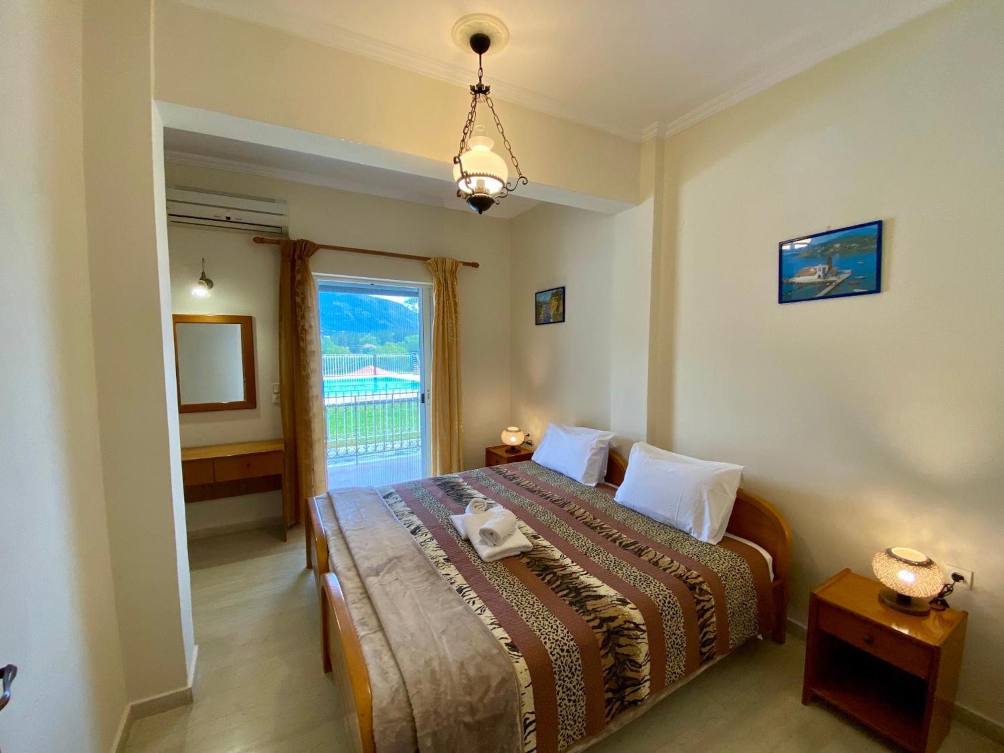Thomas Apartments Дасия Екстериор снимка