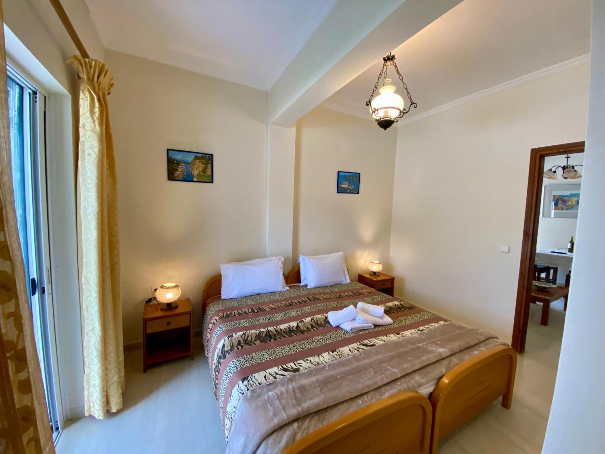 Thomas Apartments Дасия Екстериор снимка