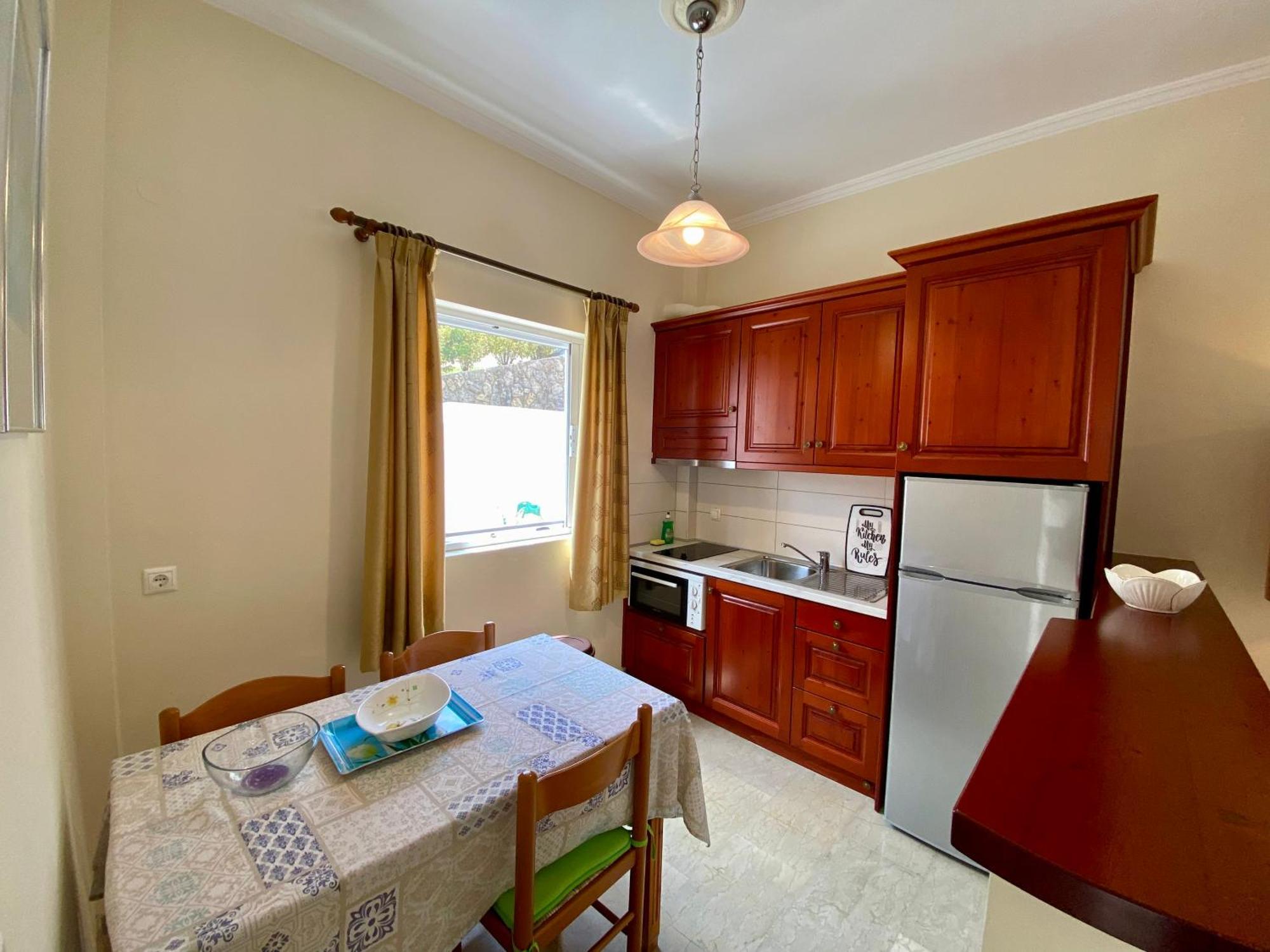 Thomas Apartments Дасия Екстериор снимка