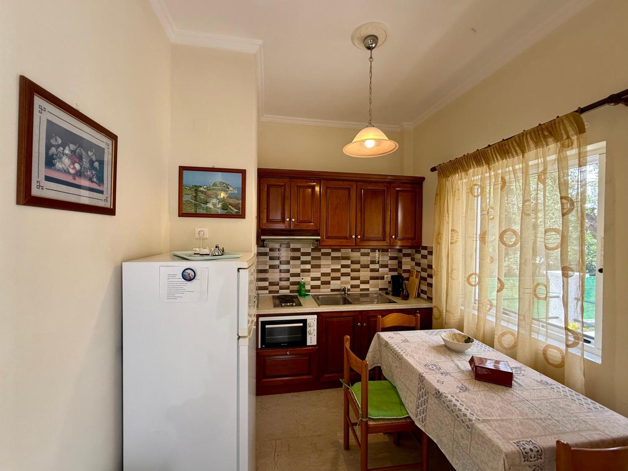 Thomas Apartments Дасия Екстериор снимка